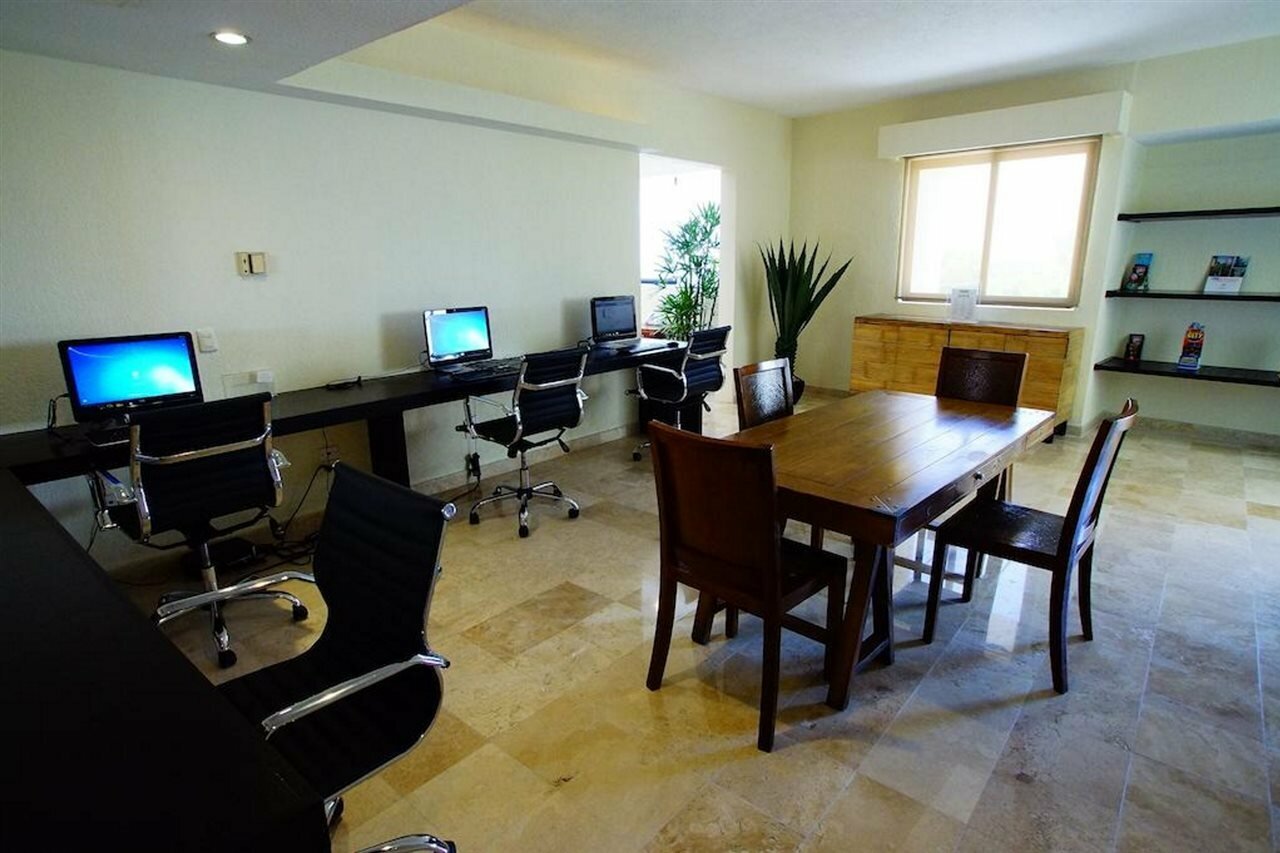 Фото Hotel Adhara Cancún