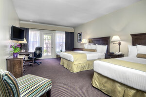 Гостиница University Park Inn & Suites