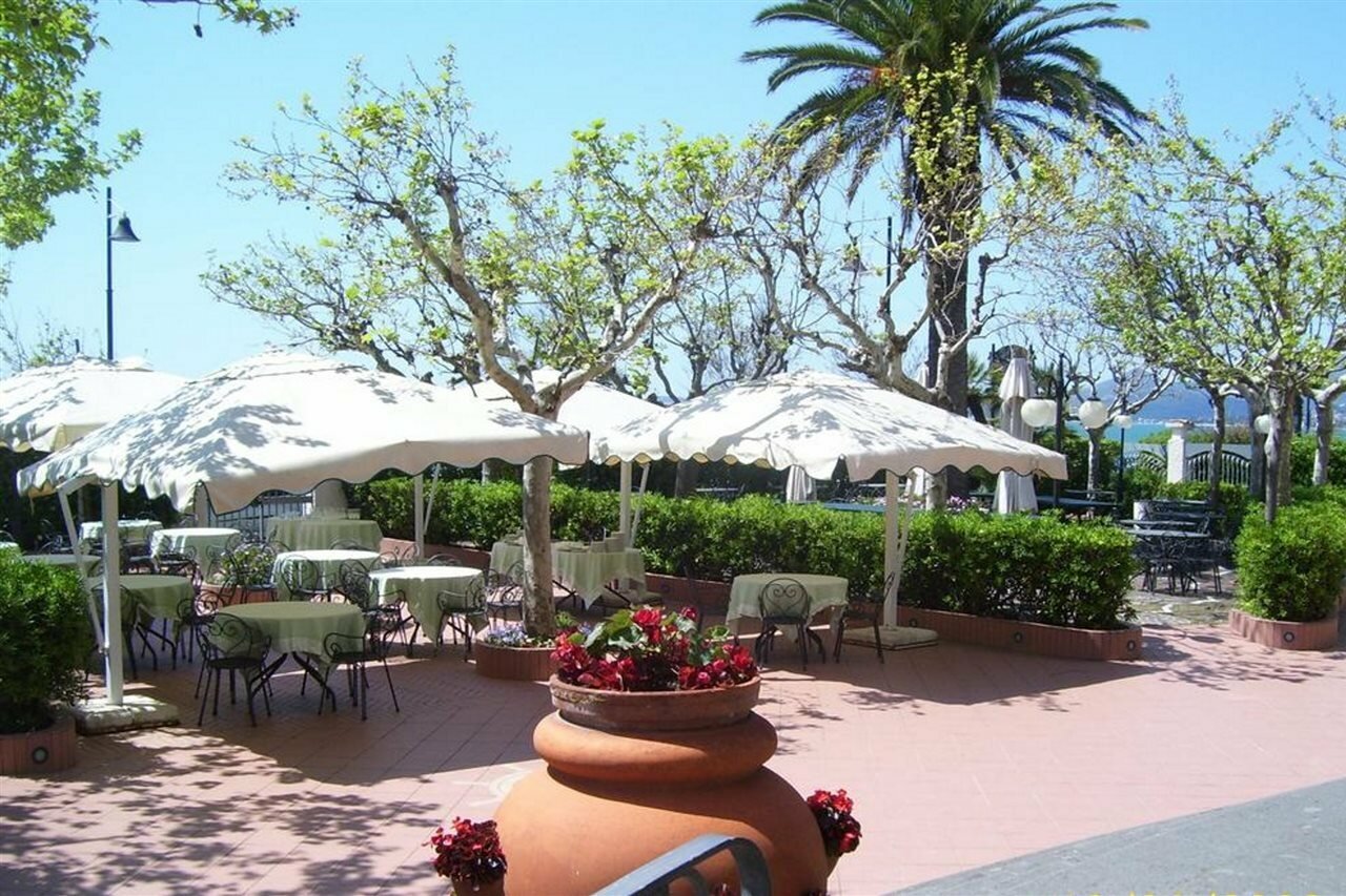 Фото Bajamar Beach Hotel