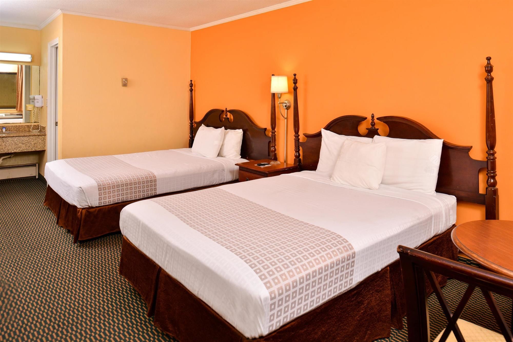 Фото отеля 2