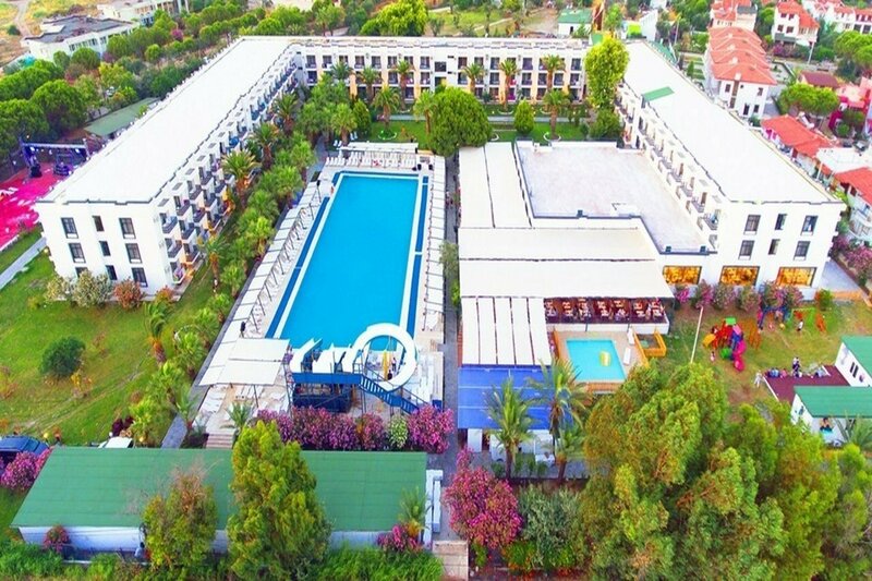 Гостиница Bonjo Club Resort в Айвалыке