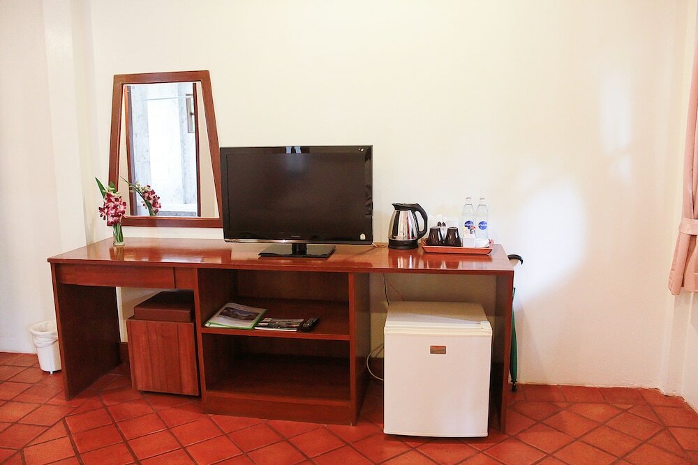 Фото Bangtao Village Resort