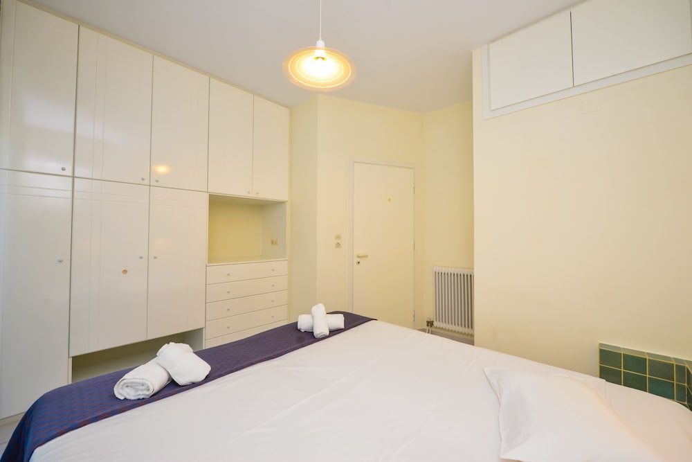 Фото Golden Dream Apartments