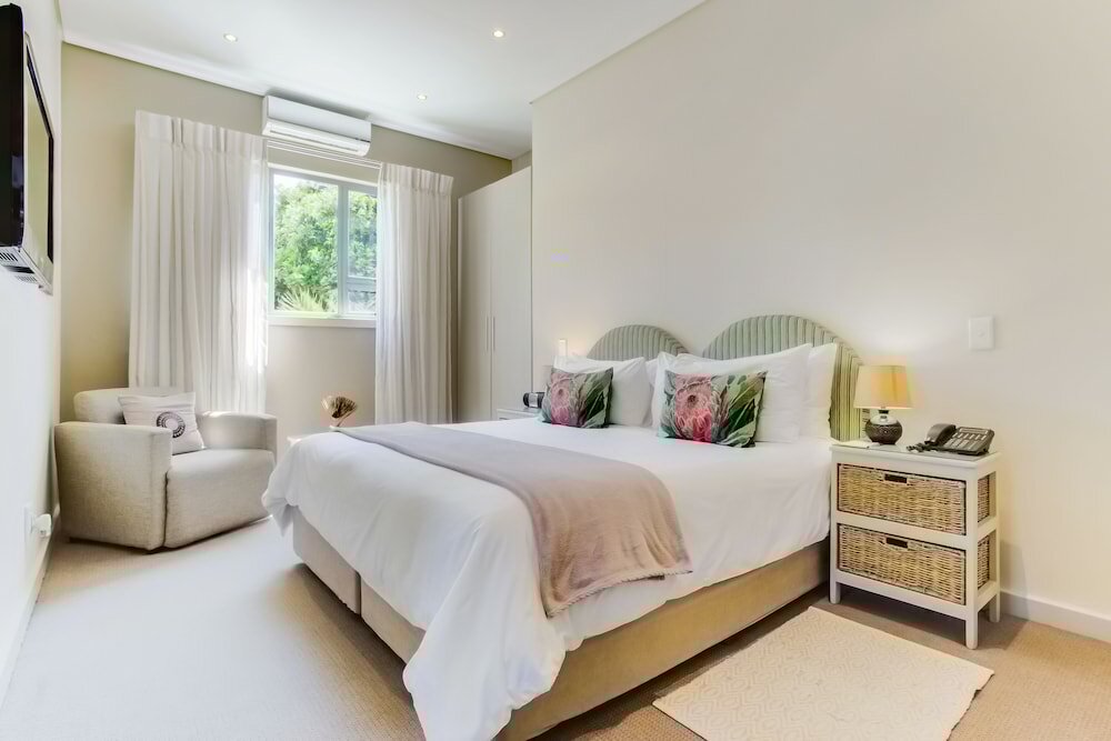 Фото The One 8 Hotel