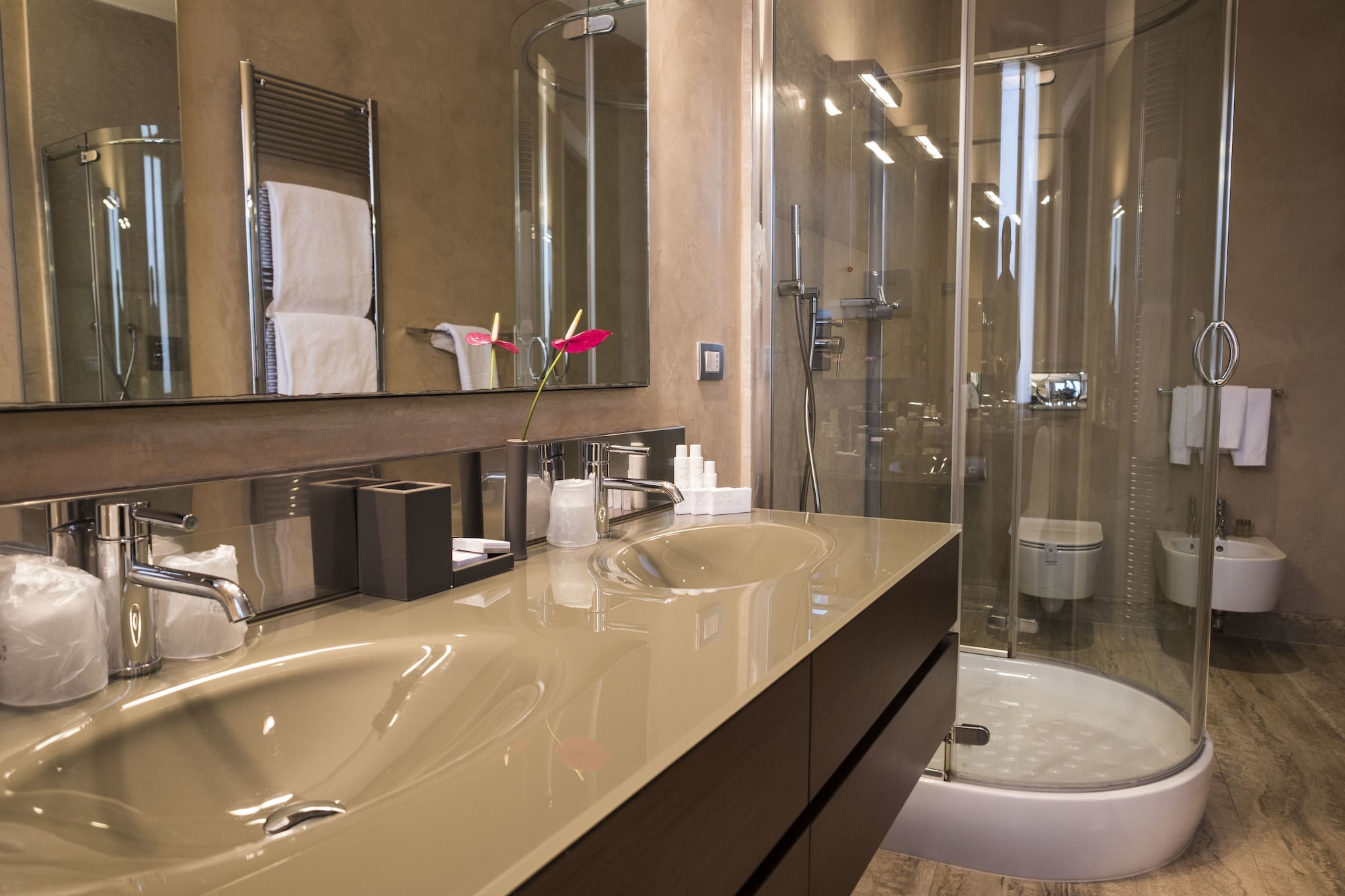 Фото Escalus Luxury Suites Verona