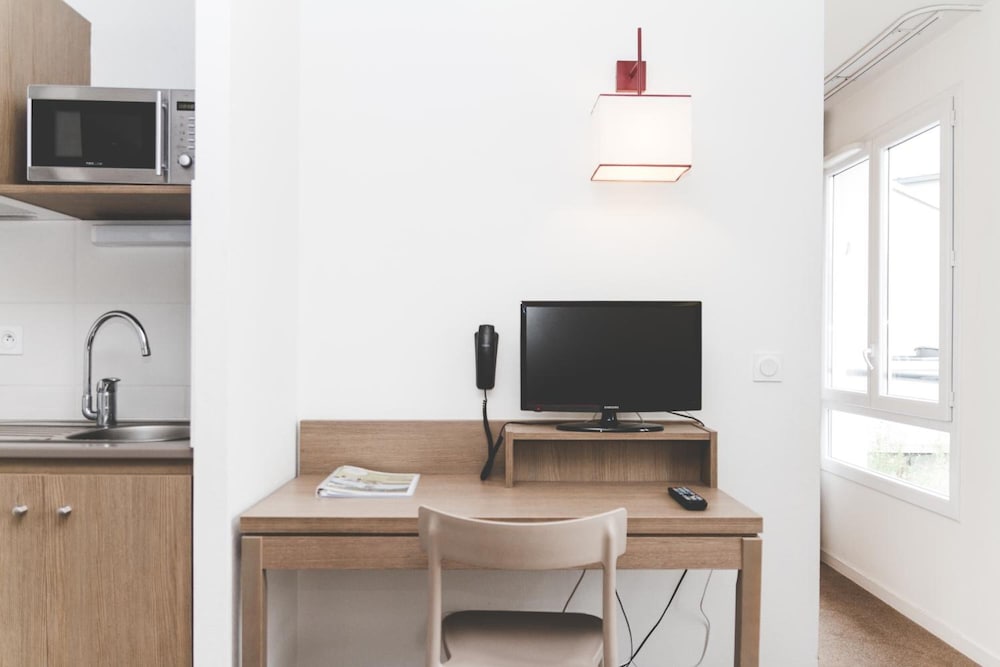 Фото Terres de France - Appart'Hôtel Quimper