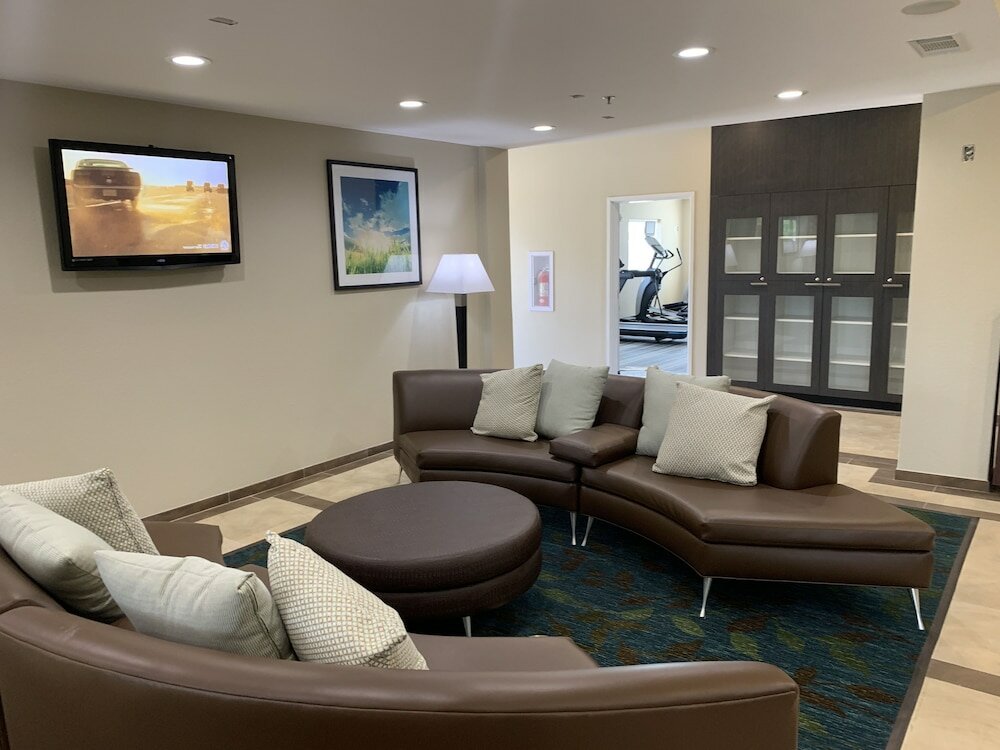 Фото Candlewood Suites Grand Prairie - Arlington, an Ihg Hotel