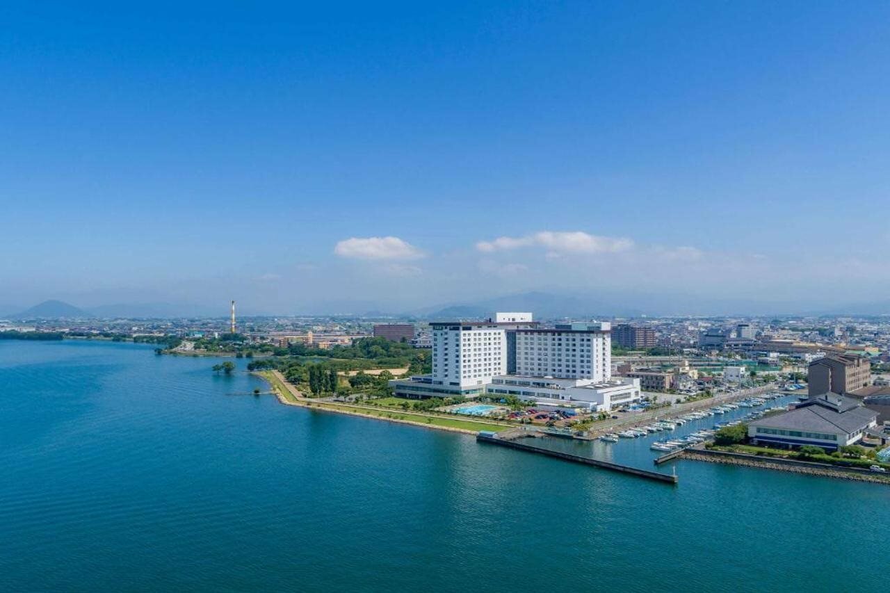 Фото Grand Mercure Lake Biwa Resort & SPA