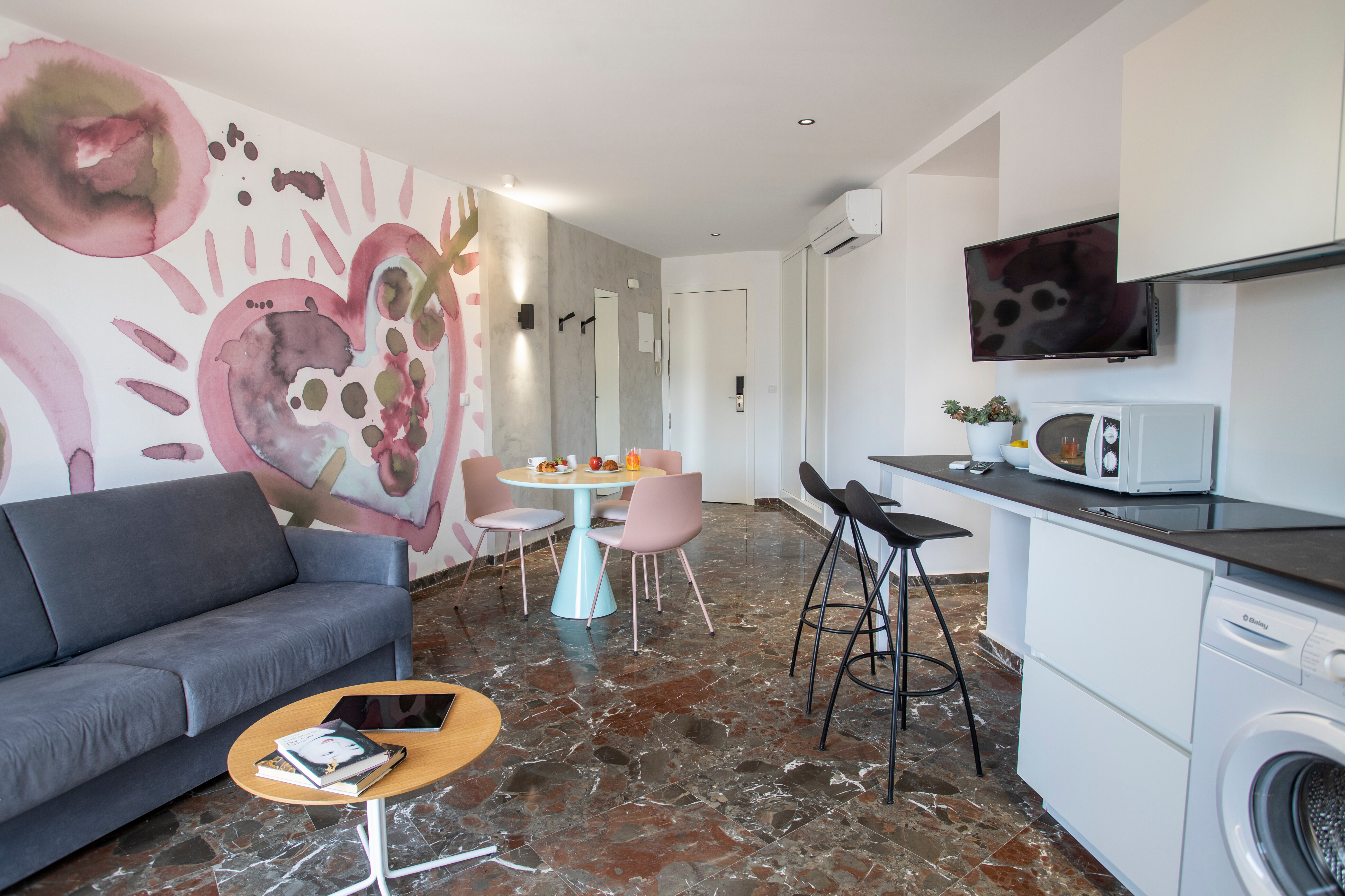 Фото Apartamentos San Jaime Center Suites