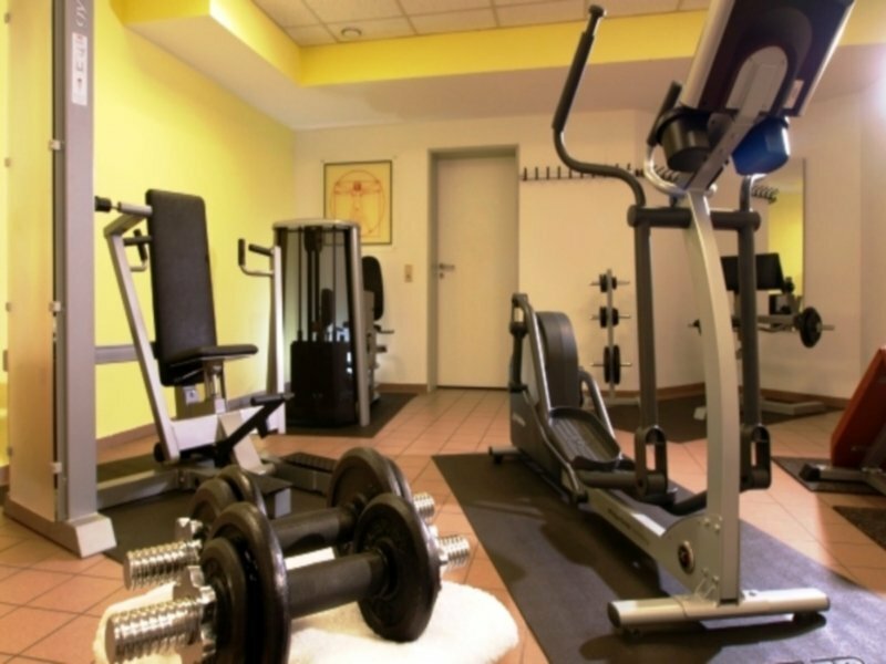 Фото Leonardo Hotel Köln