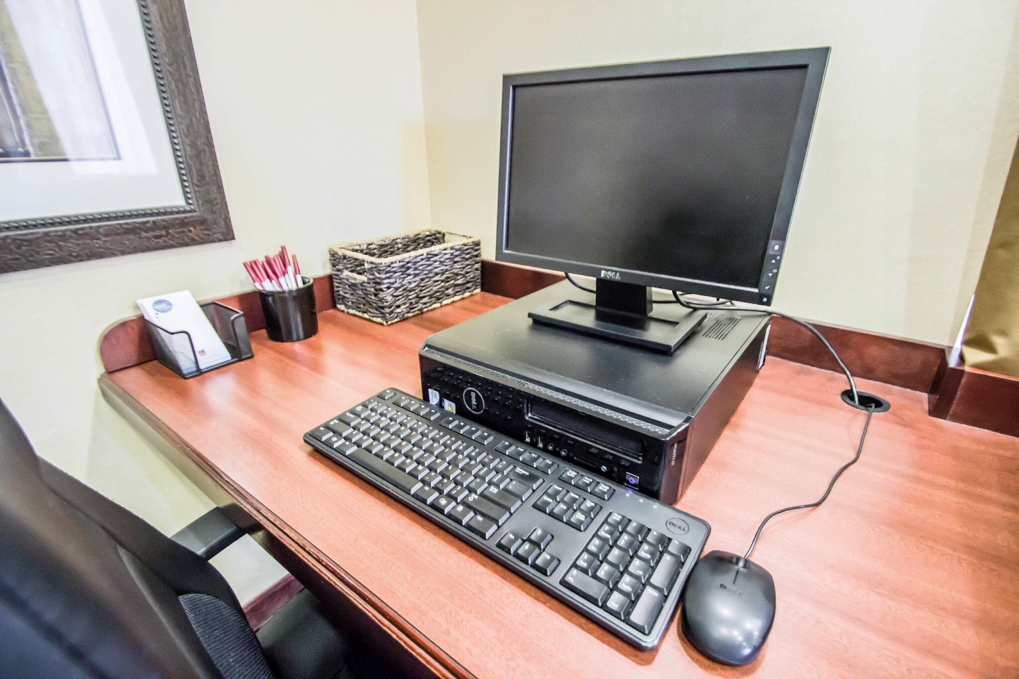 Фото Comfort Suites Orlando Airport