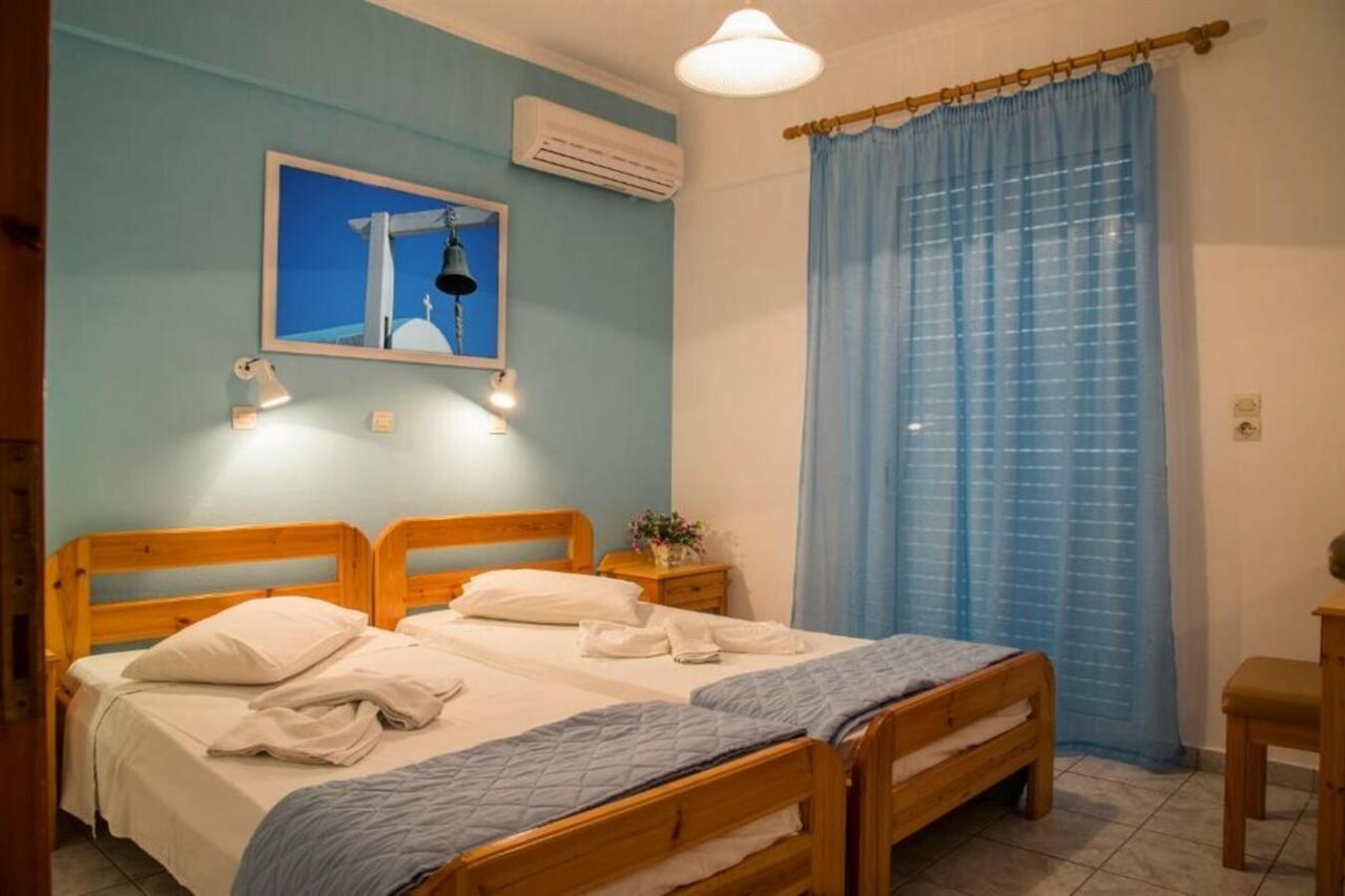 Фото Yiannis Yard Studios & Apartments