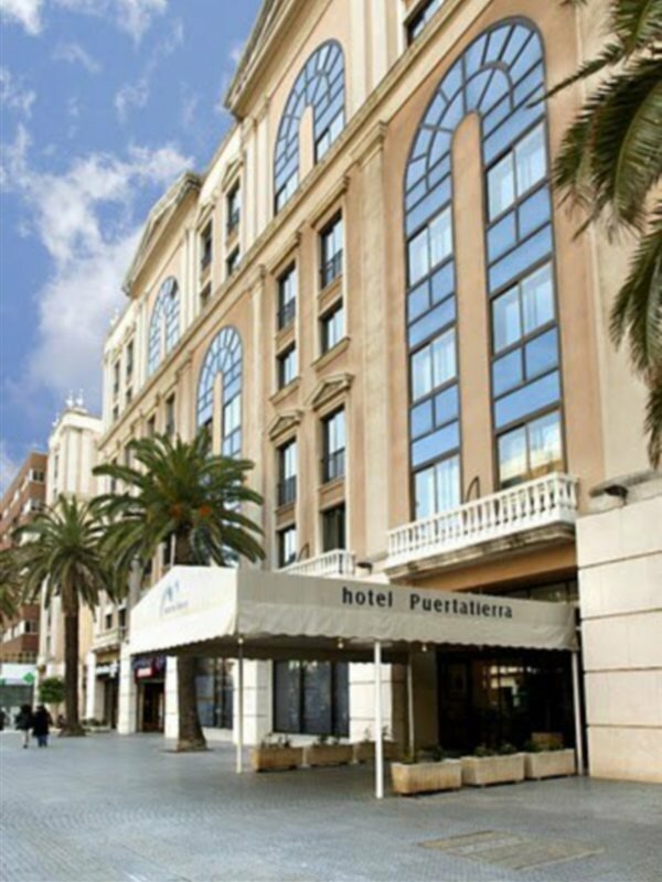 Фото отеля 1