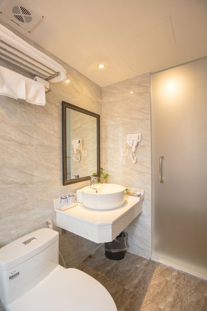 Фото Dinh Ami Hanoi Hotel