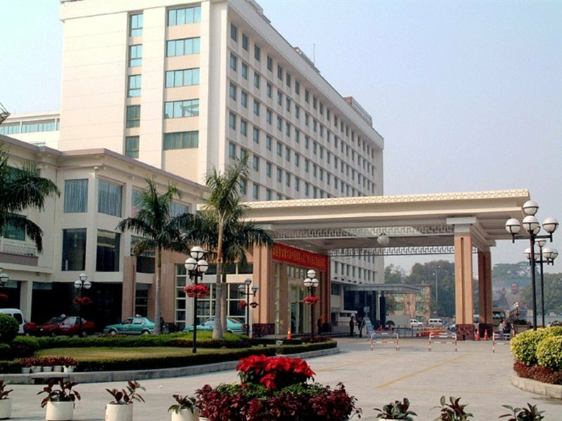 Фото Dong Fang Hotel 