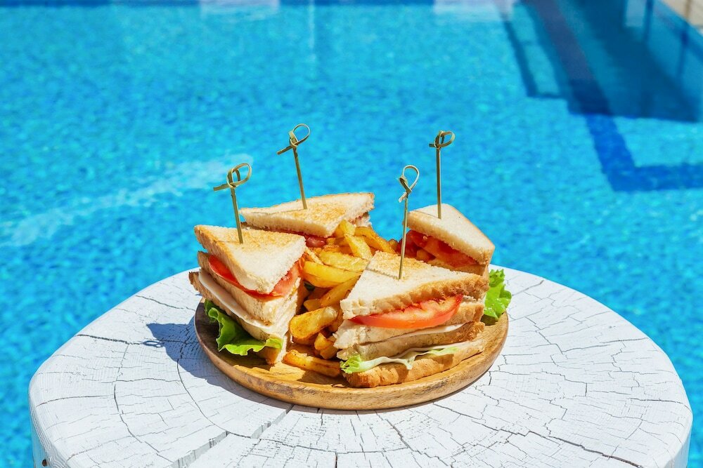 Фото отеля 3