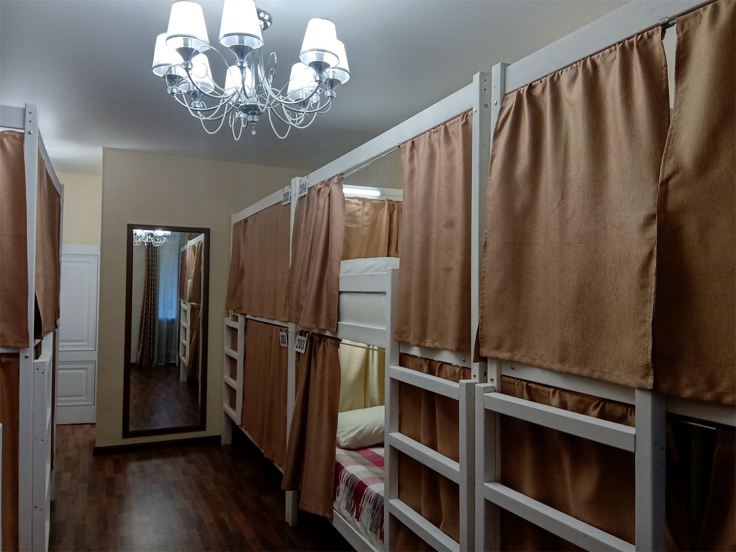 Фото Вернисаж