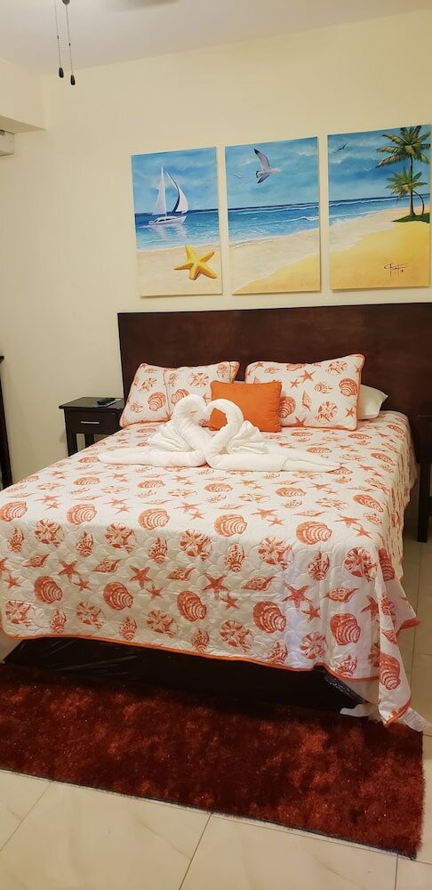 Фото Sir Angel's Guesthouse