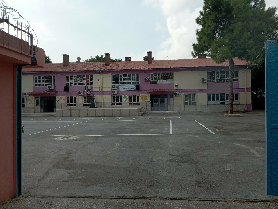Primary school Turgut Reis Primary School, Adana, photo