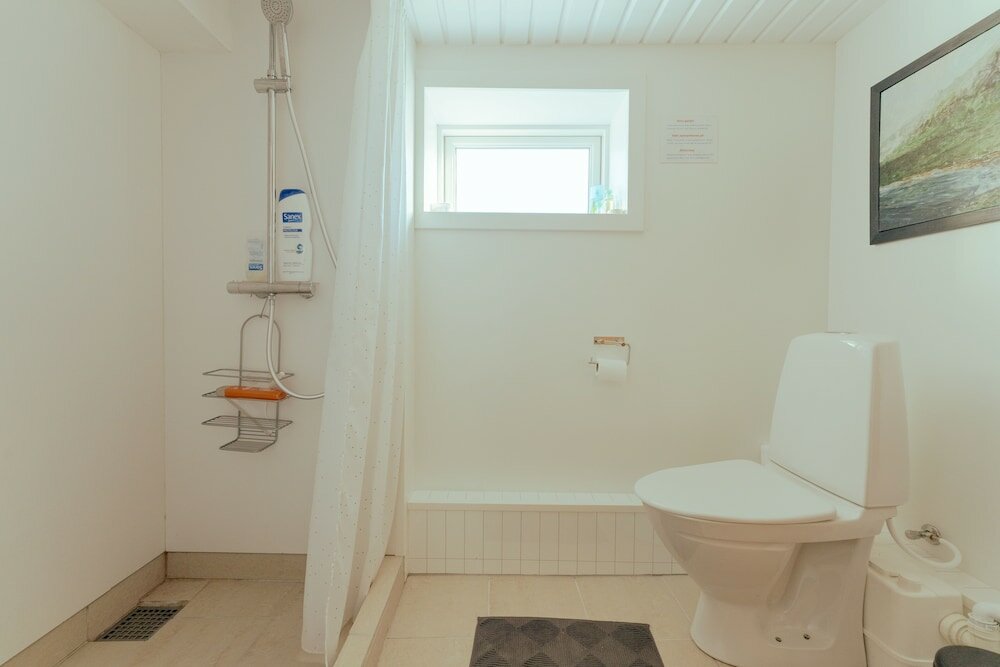 Фото Lovely 4-Br House Sea View Nature