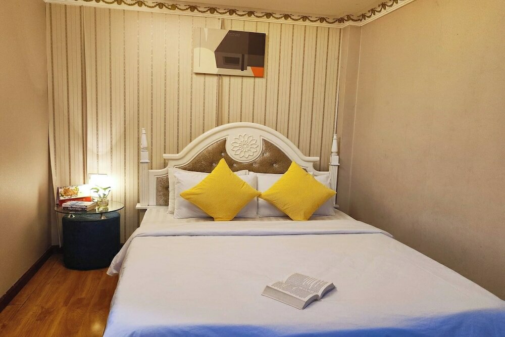 Фото Crowne Bui Vien Hotel