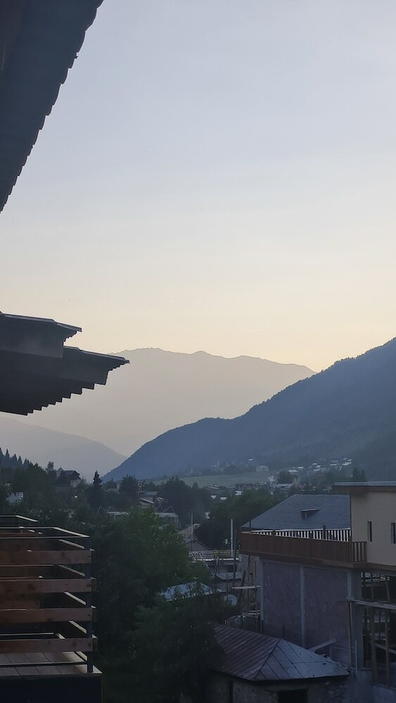 Фото Mestia Roots