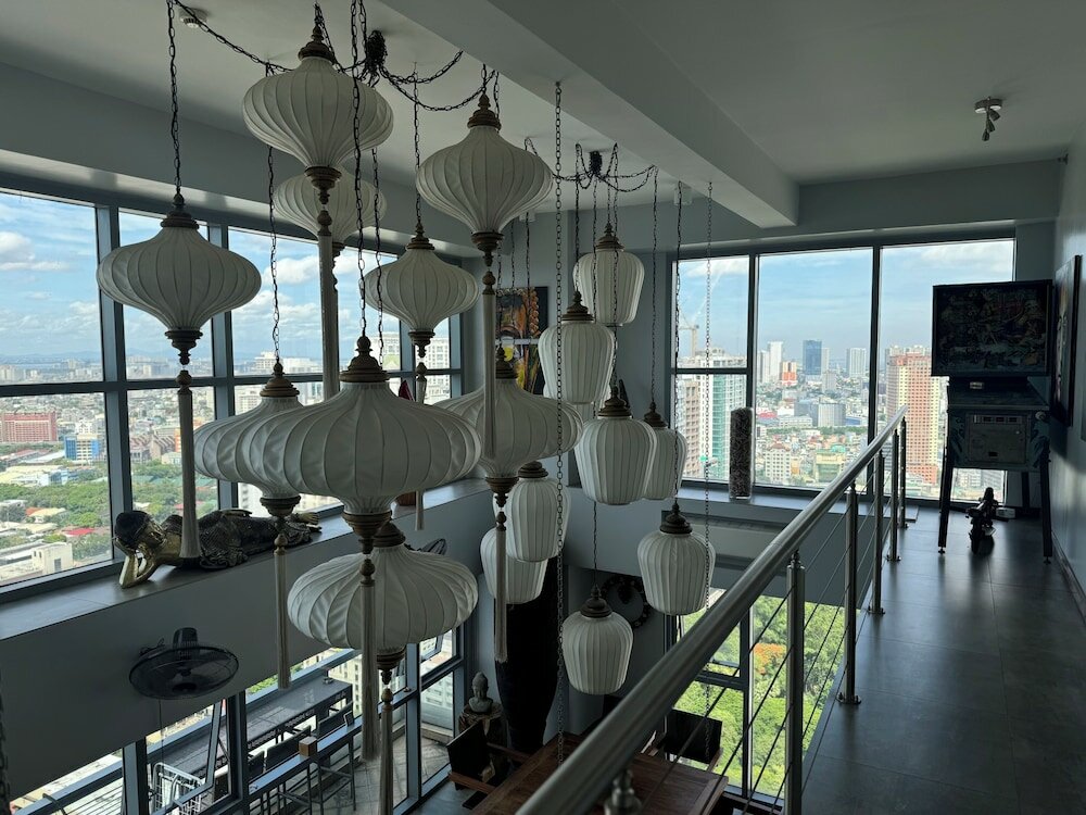 Фото Three bedroom with Balcony in Makati