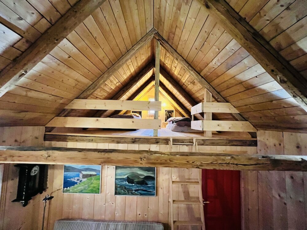 Фото Greystone House - Historic - Unique