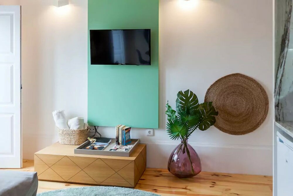 Фото Boutique Rentals - Republica's Garden Studio with views