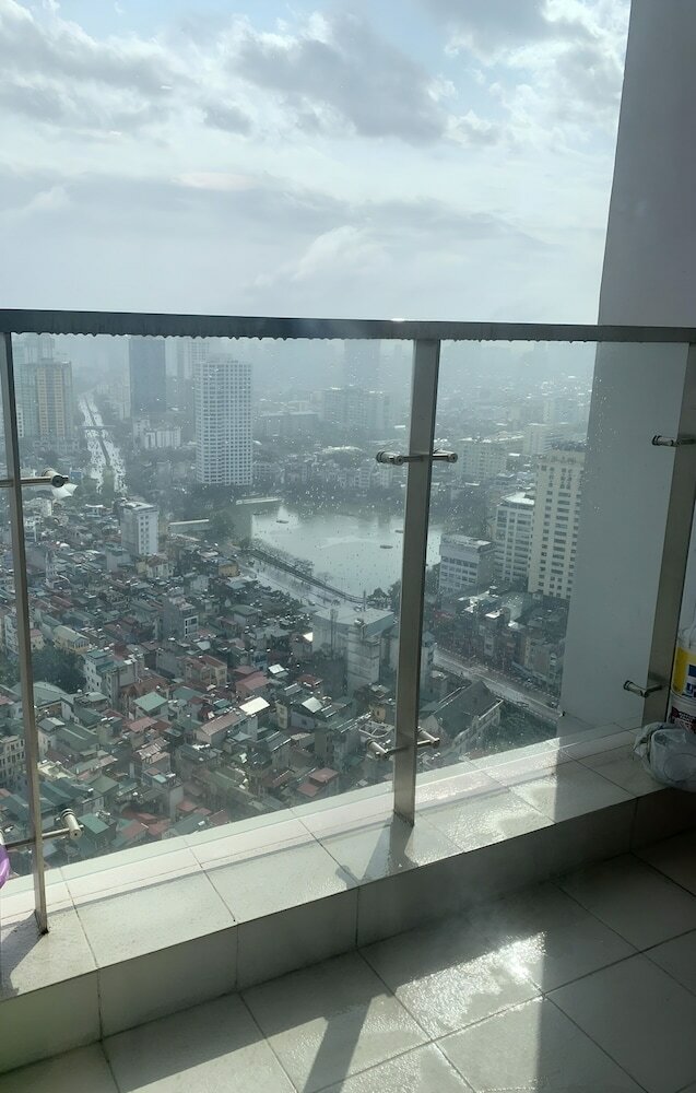 Фото Vinhomes Metropolis Ha Noi-Gem Apartment