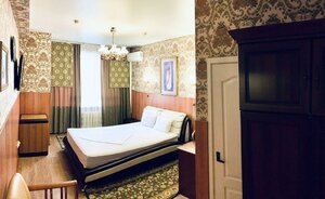 Sapfir (Krasnoyarsk, Vysotnaya Street, 4), hotel
