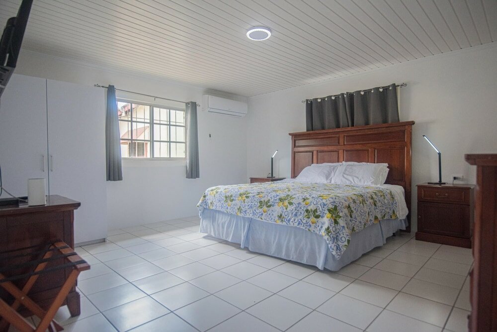 Фото Aruban Home Close to Beach