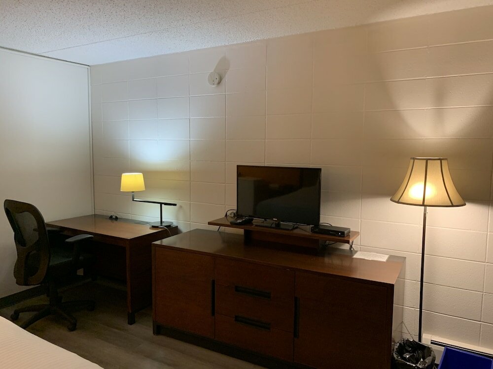 Фото Westport Inn