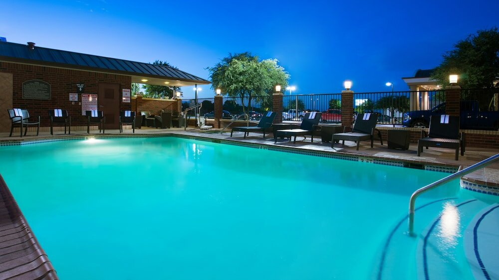 Фото Holiday Inn Express & Suites Midland Loop 250, an Ihg Hotel