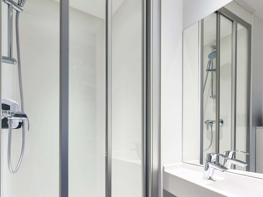 Фото HotelF1 Dijon Nord