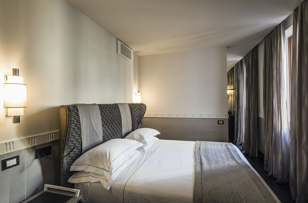 Фото Unica Suites Rome