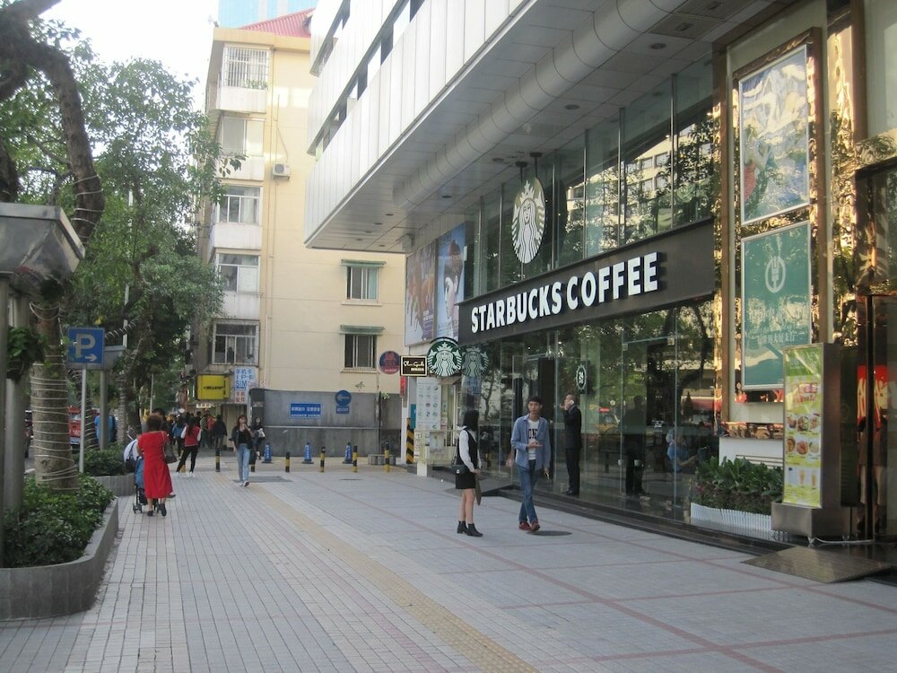 Фото Nomo Service Apartment The Legend