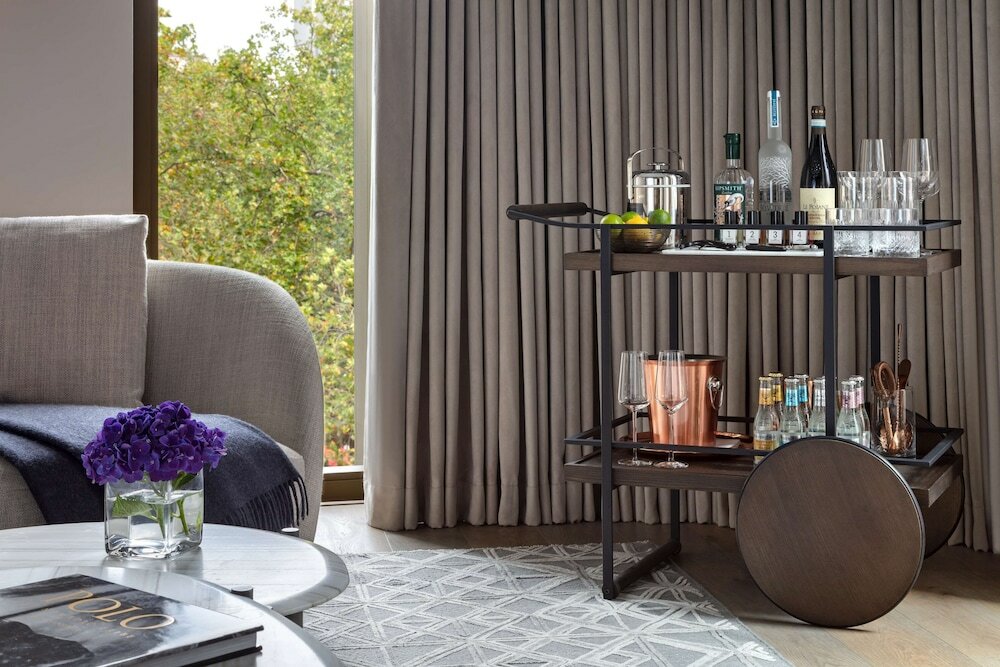 Фото The Londoner