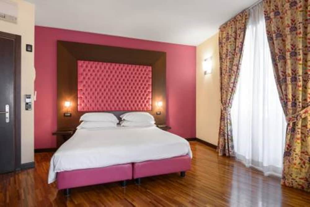 Фото Hotel Gambrinus