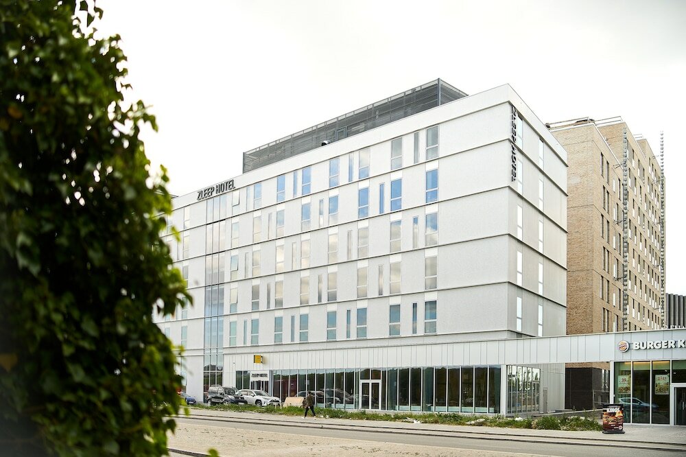 Фото отеля 1