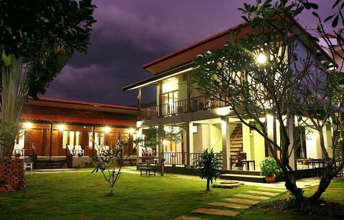 Lanta Thip House