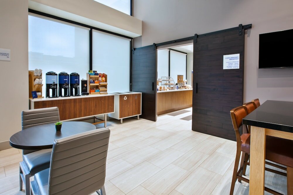 Фото Holiday Inn Express Nyc Brooklyn - Sunset Park