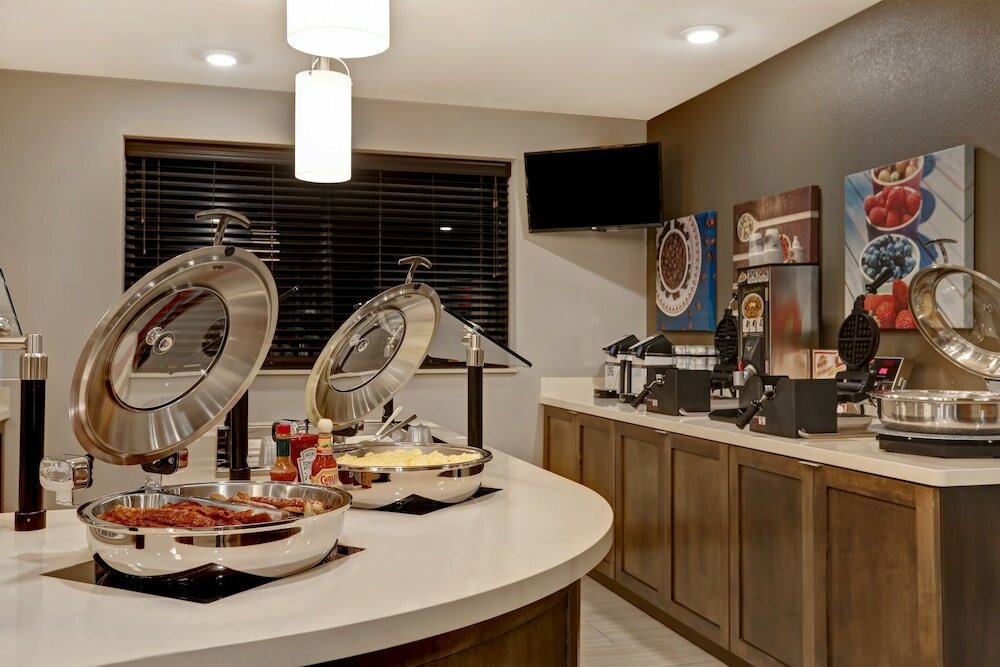 Фото Staybridge Suites Overland Park - Kansas City S, an Ihg Hotel