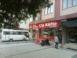 Kahta Arsemes Cig Kofte (İstanbul, Bağcılar, Hacı Bektaşi Veli Cad., 27A), comida rápida