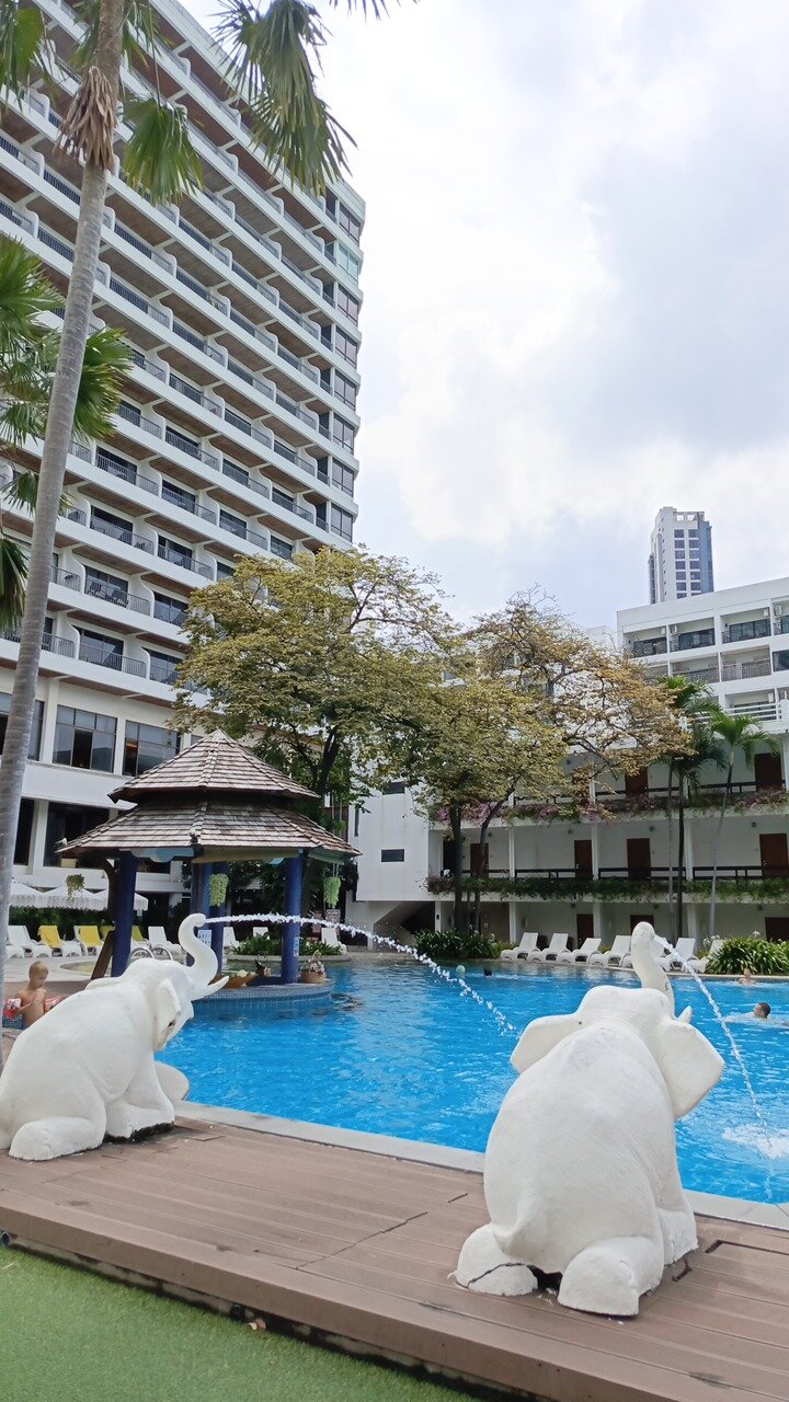 Фото Cosy Beach Hotel