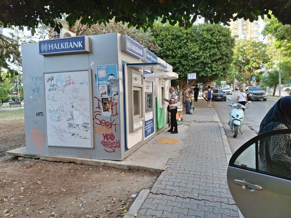 ATM Turkey Is Bank ATM, Adana, photo