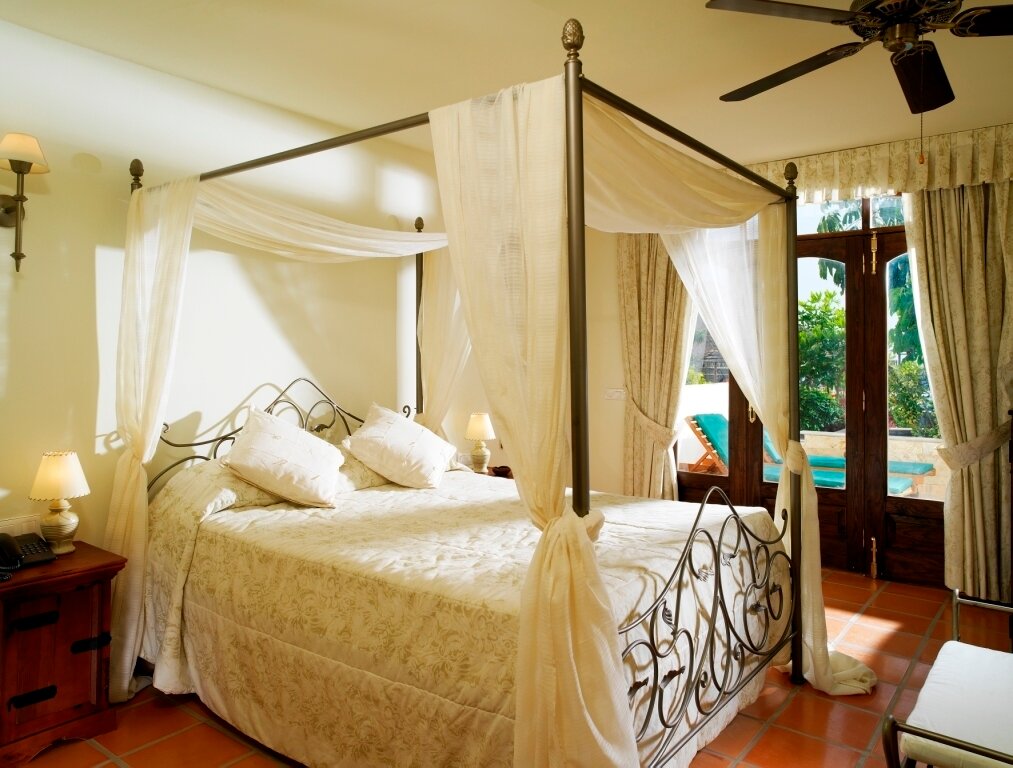 Фото Regency Country Club Apartments Suites