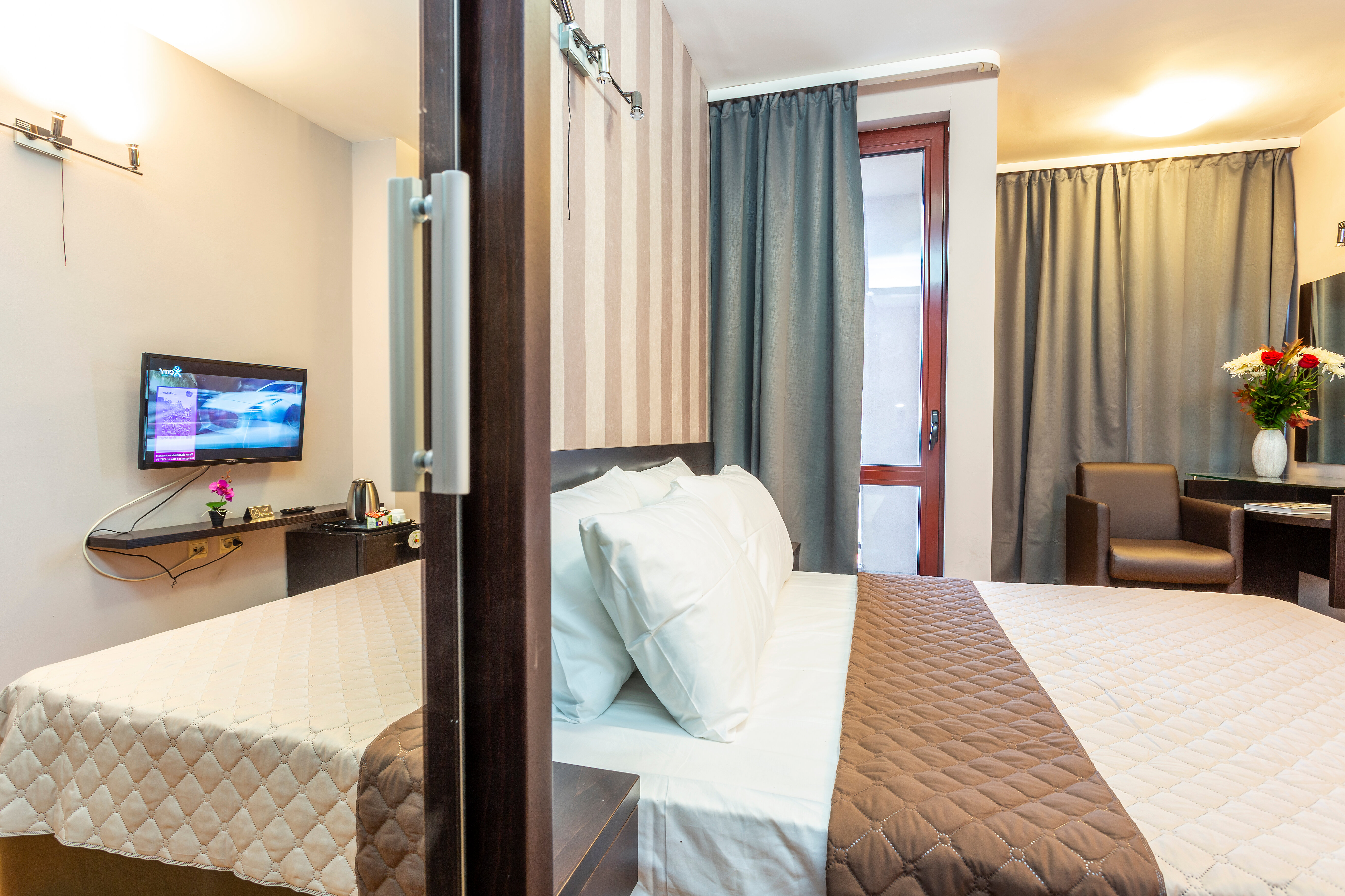 Фото CityHome Aparthotel