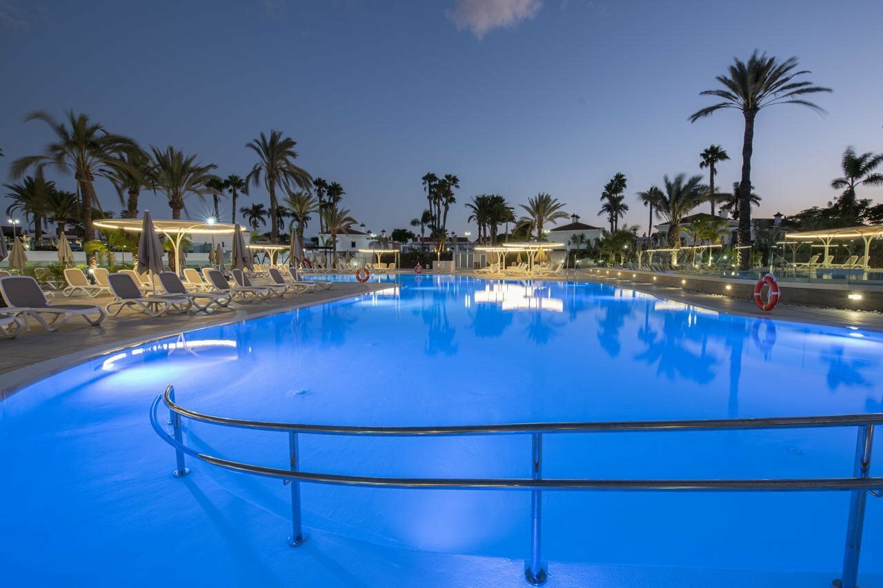 Фото Hotel Livvo Dunagolf Suites