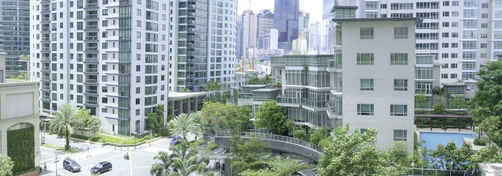 Фото Aruga Apartments by Rockwell Makati